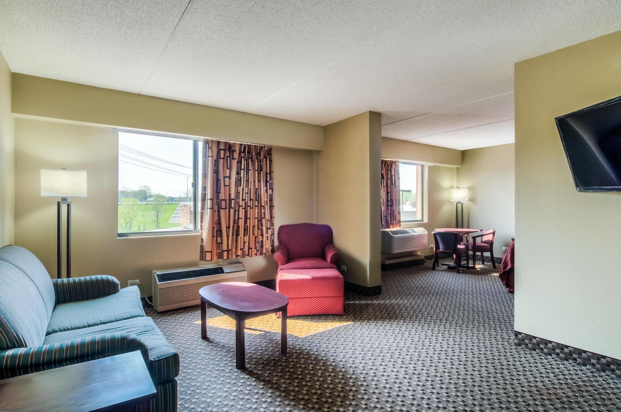 Red Roof Inn Палатин Екстериор снимка