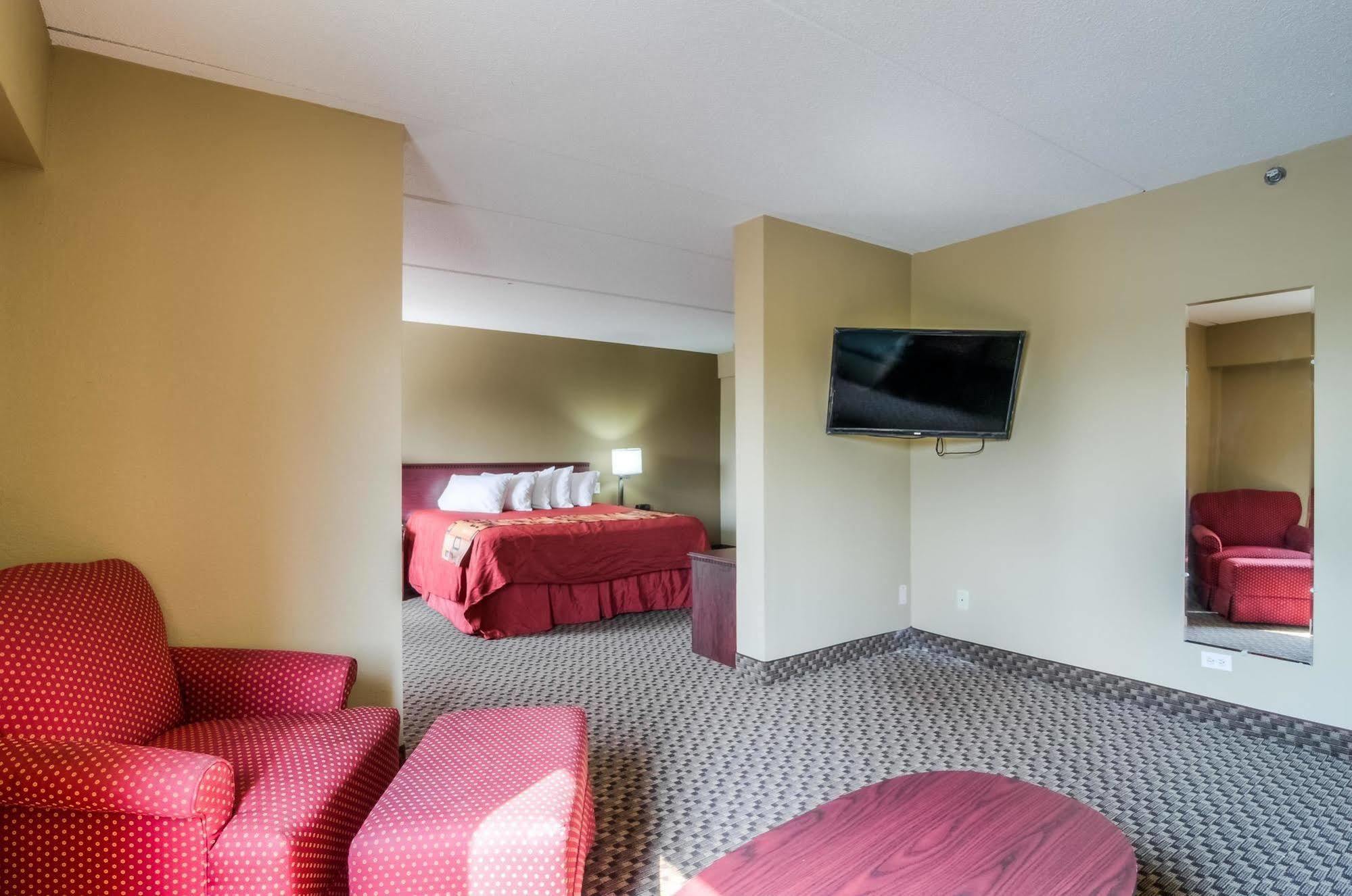 Red Roof Inn Палатин Екстериор снимка